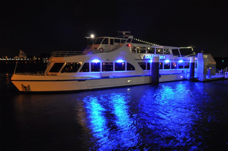 Smaragd 1 boot nacht / avond
